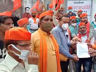 राष्ट्रपिता के हत्यारे नाथूराम गोडसे को हिन्दू महासभा ने बताया आराध्य, कहा: मूर्ति वापस करे अन्यथा देंगे धरना