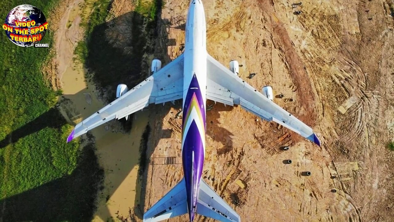 Boeing 747 Tiba-Tiba Berada di Tengah Sawah Hebohkan Warga, ini yang Sebenarnya Terjadi.._1080p