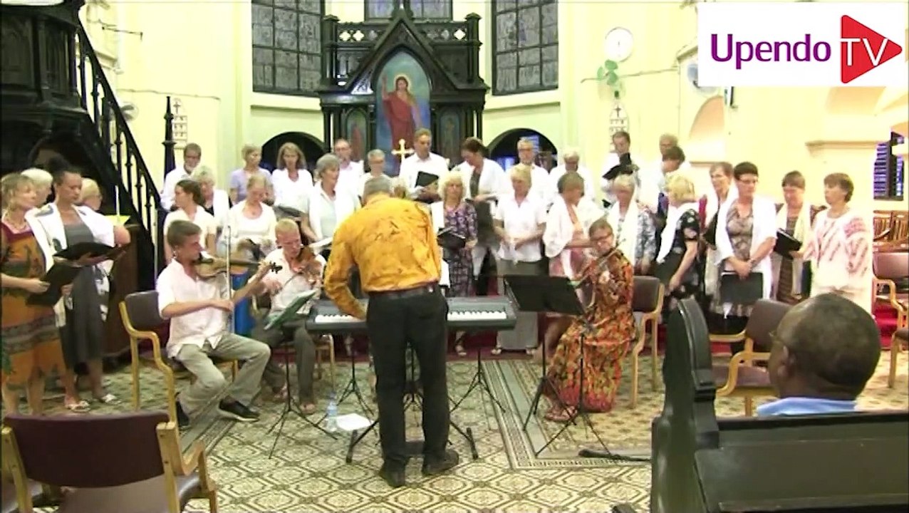 Parents' Choir Hamburg & Azania Front Dar Es Salaam - Ndiye Boma / A Mighty Fortress