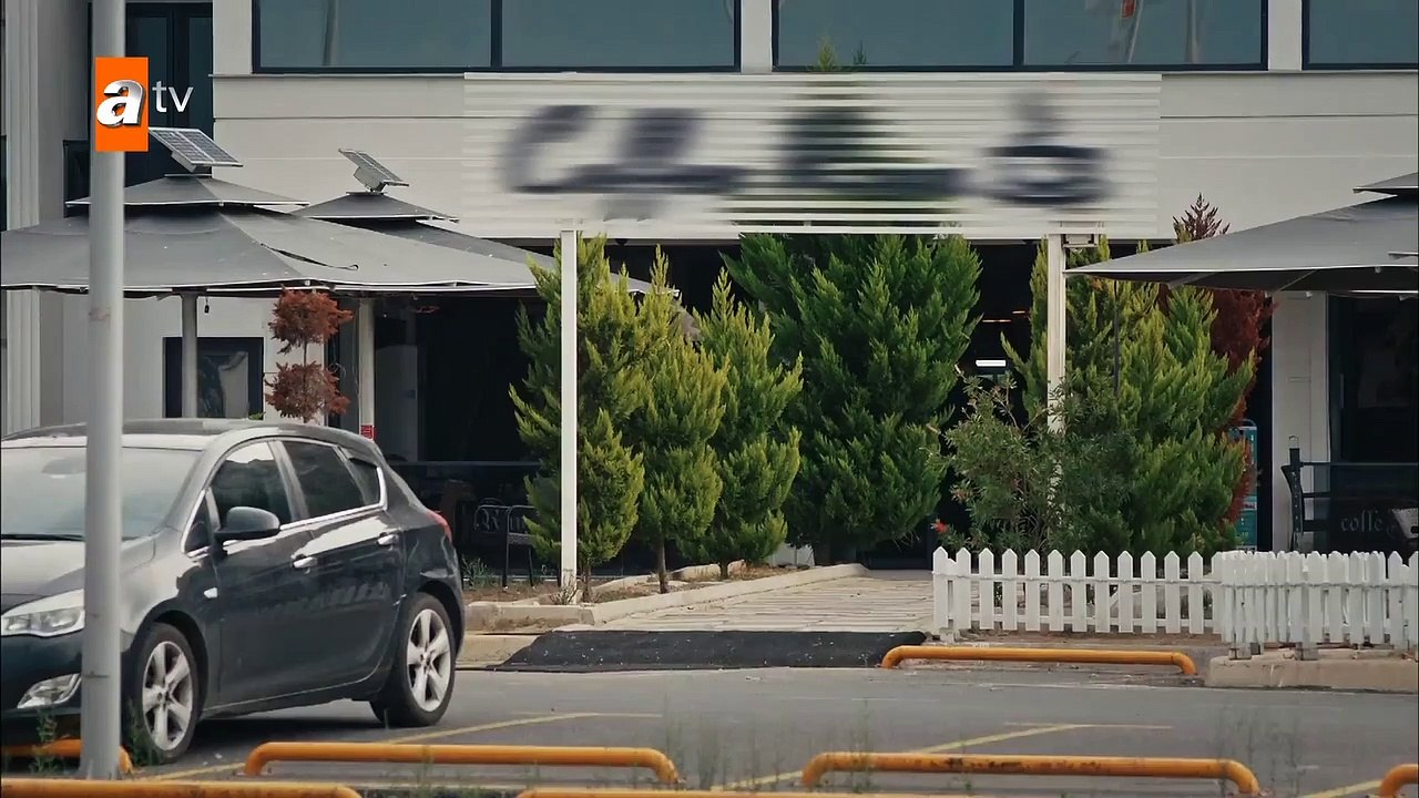 Emine, Haşmet'i başka bir kadınla yakalıyor!