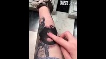 On appelle ça un tatouage raté