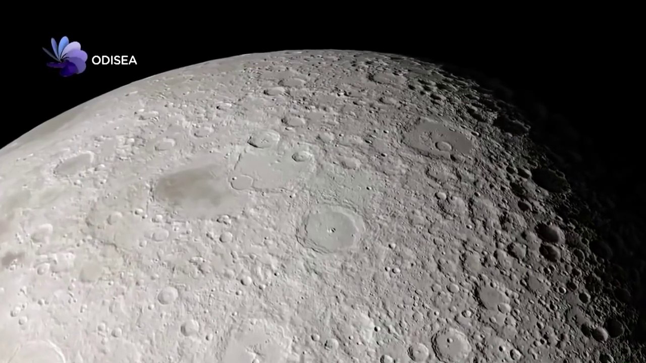 Confines del espacio: 2- La luna