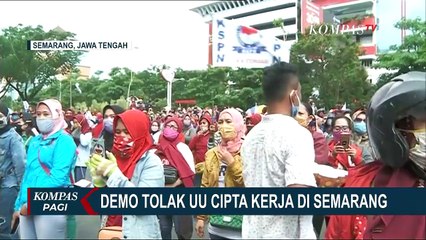 Unjuk Rasa Berlangsung Damai, Ini Momen Ganjar Pranowo Nyanyi Bareng Pendemo!