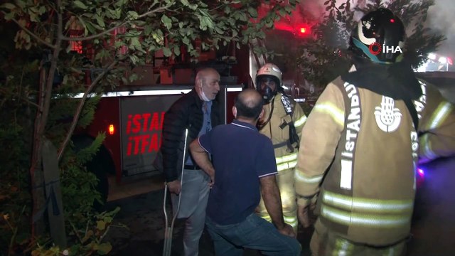 Kağıthane’de bir binanın bodrum katında bulunan marangoz atölyesinde yangın paniği