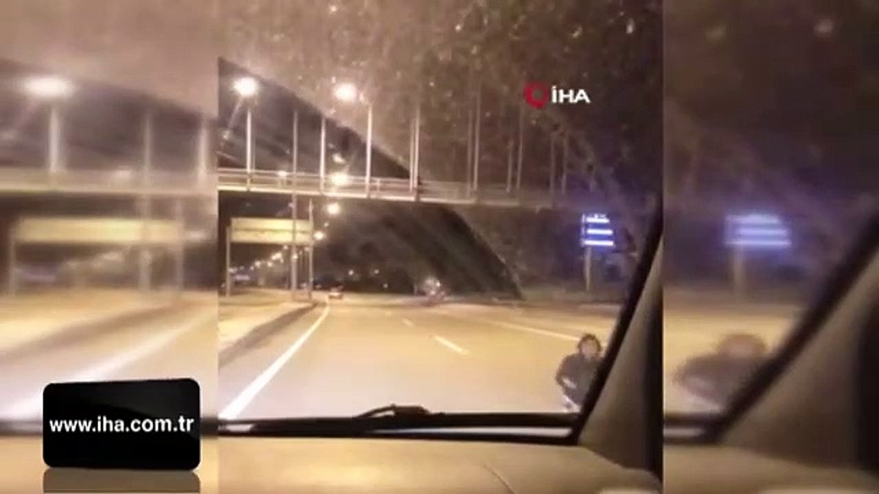 Otoyolda şoke eden görüntü! Yolun ortasında görenler gözlerine inanamadı