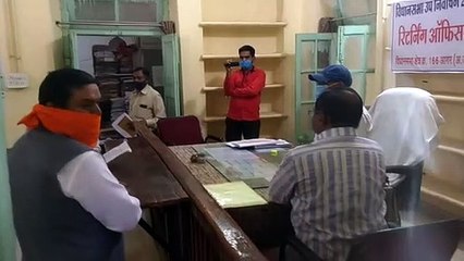 भाजपा प्रत्याशी मनोज बंटी ऊंटवाल पहुंचे रिटर्निंग ऑफिसर कार्यालय, नामांकन किया दाखिल