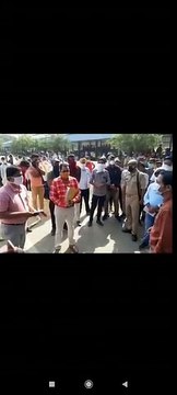 धान खरीद में लापरवाही देख डीएम को आया गुस्सा, चार क्रय केंद्र प्रभारी निलंबित