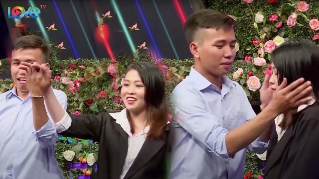 Nàng U21 trưởng thành trước tuổi bị thẹn thùng trước NỤ HÔN MÔI nóng bỏng từ anh ĐỊA CHÍNH ĐỒNG NAI