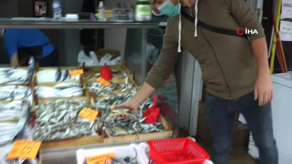 Balık için Karadeniz'e açıldılar ağa takılanı görünce şaşkına döndüler