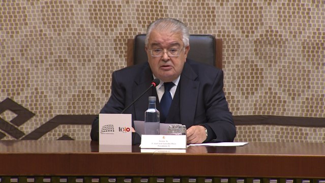 González Rivas elogia la obra 'Los derechos constitucionales. Un paseo por El Prado'