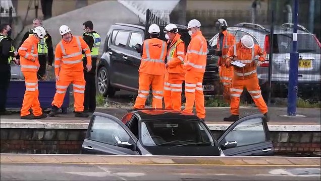 Car stuck on railway track at Stirling railway station