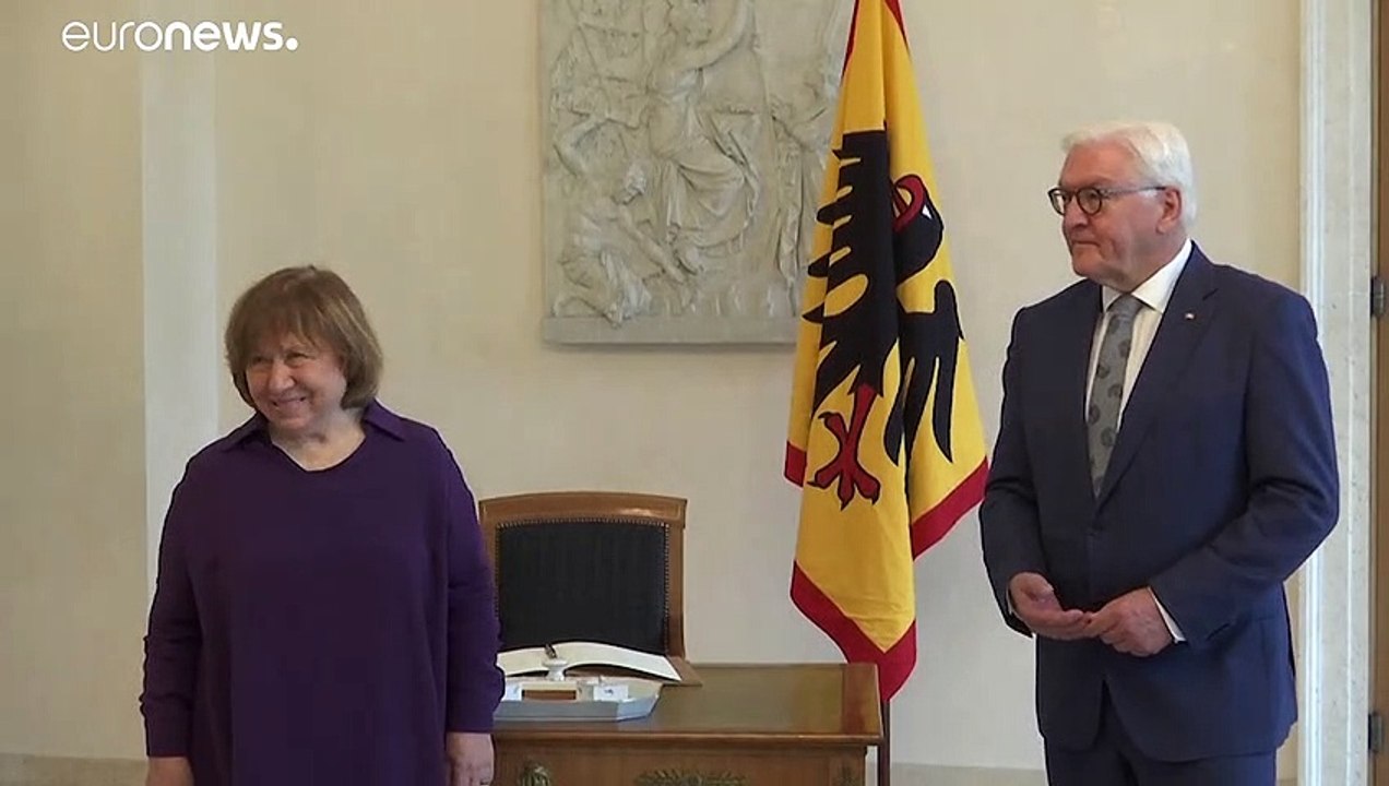 Schriftstellerin und Lukaschenko-Gegnerin Alexijewitsch im Schloss Bellevue