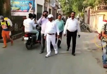संचारी रोगों की रोकथाम को लेकर एंटी लारवा का कराया गया छिड़काव