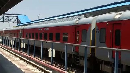 लम्बी दौड़ से पहले 400 किमी खाली ट्रेन की ट्रॉयल, बाड़मेर-जोधपुर के बीच दौड़ाकर परखा