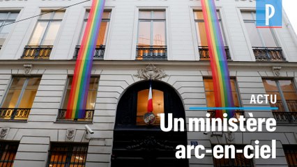 Un ministère aux couleurs du drapeau LGBT