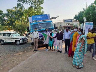 मतदाता जागरूकता प्रचार रथ को हर झंडी दिखाकर रवाना किया