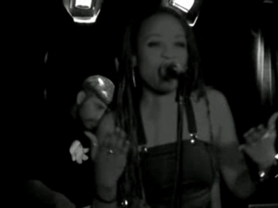 LE ZOMBIE SHOW avec WONDA WENDY   le 16 fév 2008