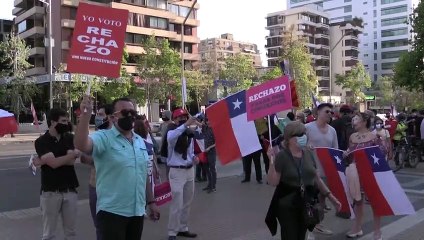 Cientos de personas cierran campaña del "rechazo" para plebiscito en Chile