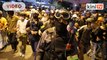 Thai protesters give PM three days to quit