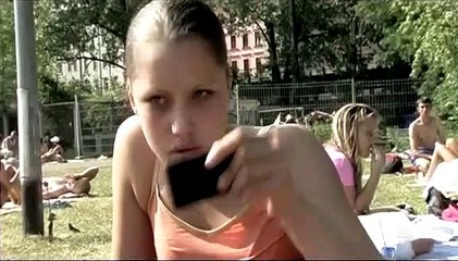 Prinzessinnenbad Trailer Dokumentarfilm über drei 15-jährige Freundinnen aus Berlin-Kreuzberg (2007)