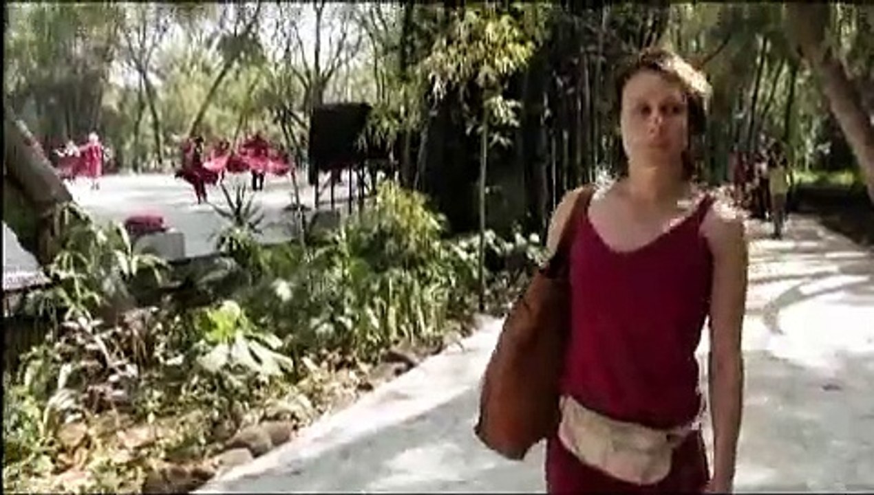 Hotel very welcome trailer (2007)