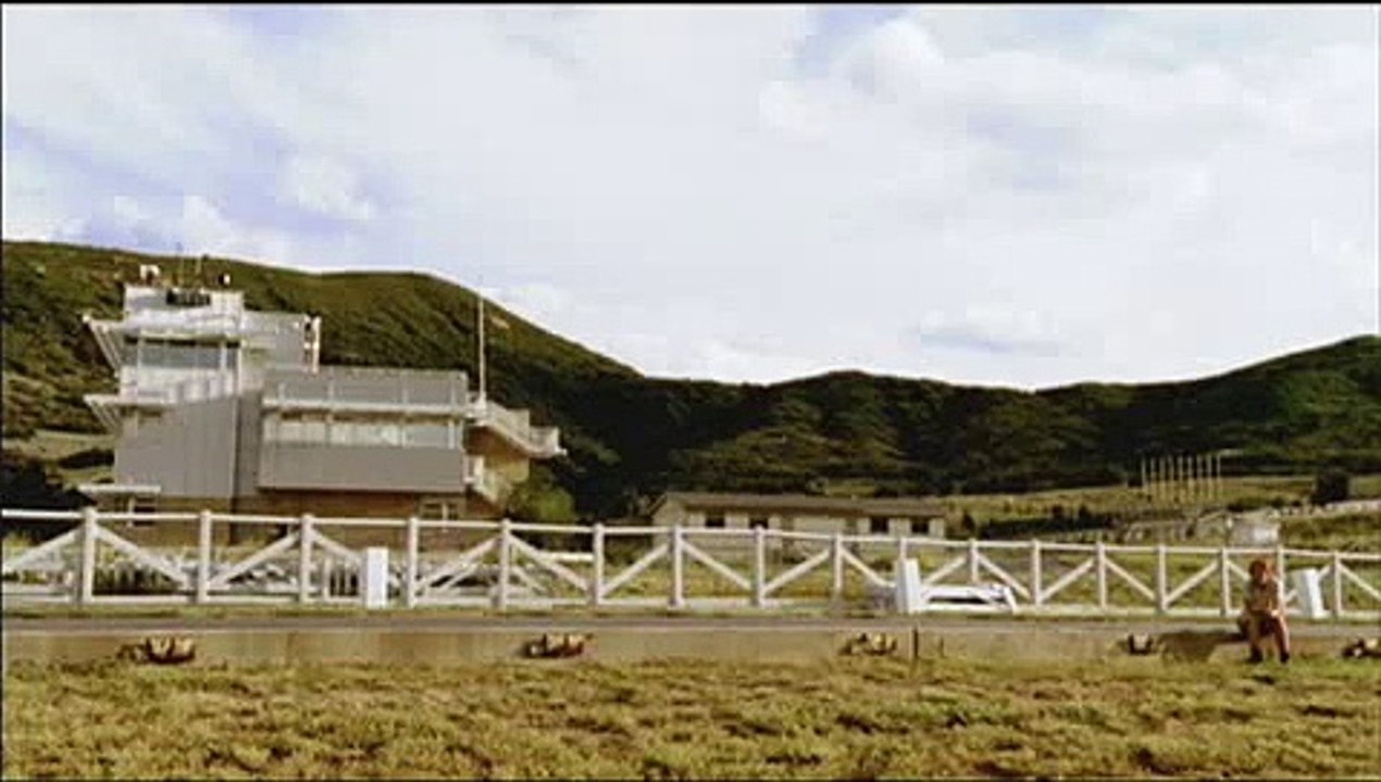 Mit Den Waffen Einer Frau Trailer (2007)