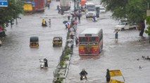 Heavy rains in various parts of Mumbai, IMD issues red alert