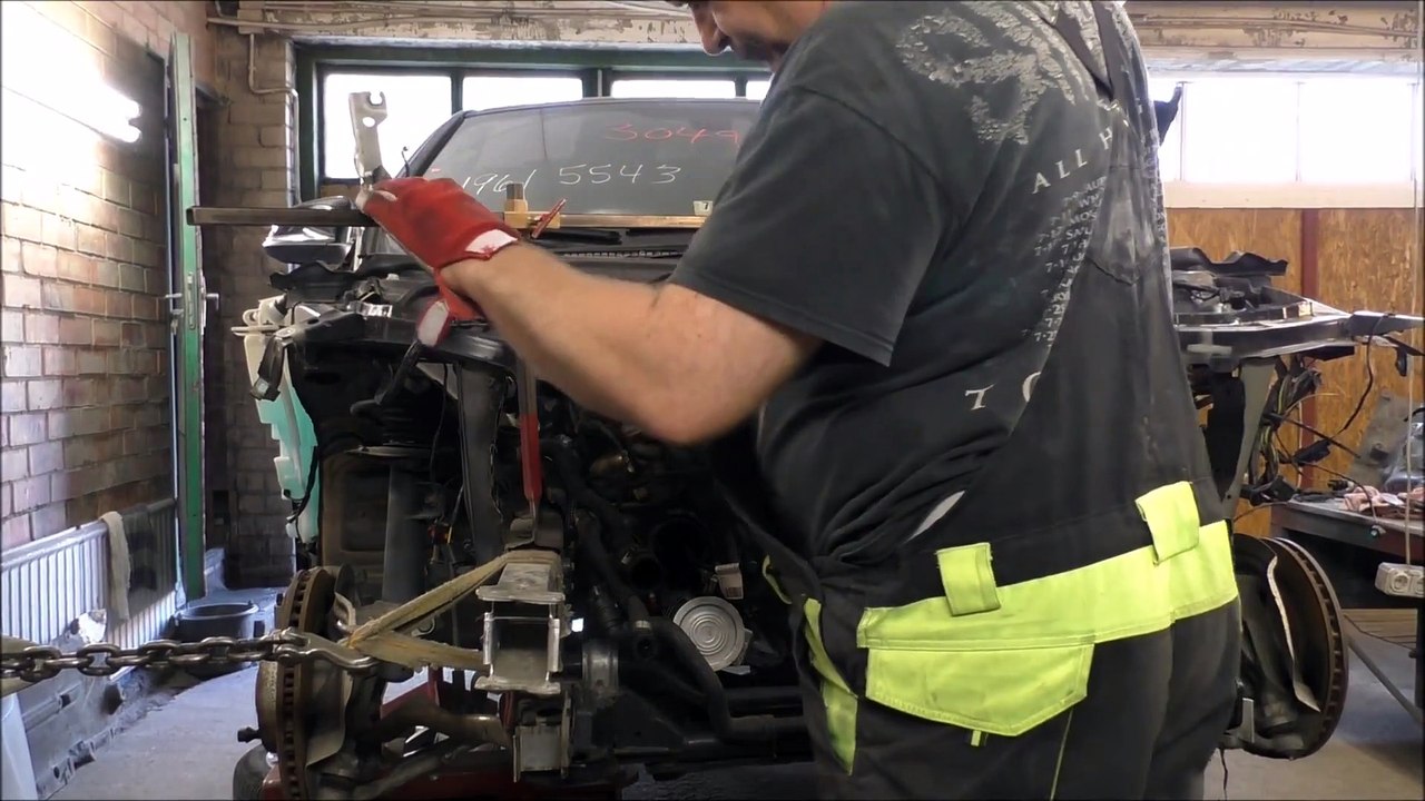 BMW 3. The minor repair.Небольшой ремонт.