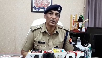 Descargar video: युवती के साथ दुष्कर्म , पुलिस ने दो लोगो के विरुद्ध किया मामला दर्ज