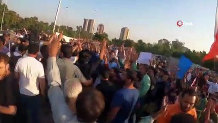 - Pakistan'da kamu çalışanları hayat pahalılığını protesto etti