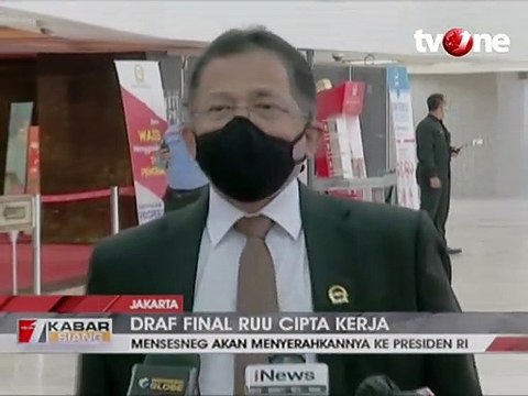 Sekjen DPR Serahkan Draf Final RUU Cipta Kerja ke Mensesneg