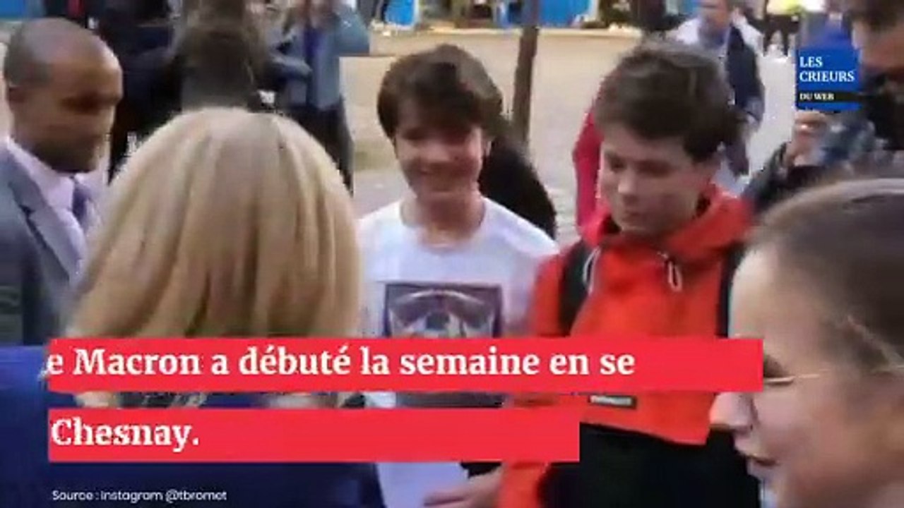 Brigitte Macron habillée en Balmain : le nouveau look de la Première dame est très remarqué