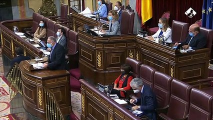 Brutal repaso de un diputado de VOX a Illa por no saber ni cómo se guarda la mascarilla