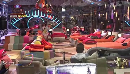 下载视频: Bigg Boss 14 update Day 12 I Love Nikki, Jaan Kumar Sanu confesses his feeling for Nikki Tamboli