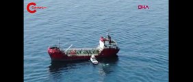 İstanbul'da Zeytinburnu açıklarında yabancı bandıralı bir gemiye operasyon