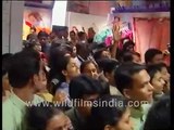 Kareena Kapoor and Hrithik Roshan at promotional event of Main Prem Ki Diwani Hoon- screaming fans