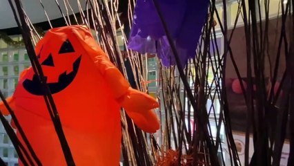 Place In The Park Halloween decorations