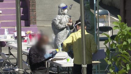 추석연휴 코로나19 집단감염 328명...가족·지인모임이 130명 / YTN