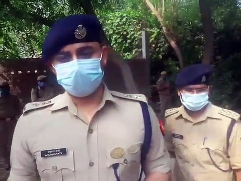 शादीशुदा प्रेमी ने युवती पर चाकूओं से किया जानलेवा हमला