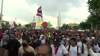 시위 고조 태국 '비상조치'...5명 이상 집회금지·보도 통제 / YTN