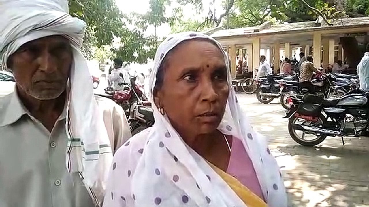 महिला के खेत पर दबंगों ने किया कब्जा