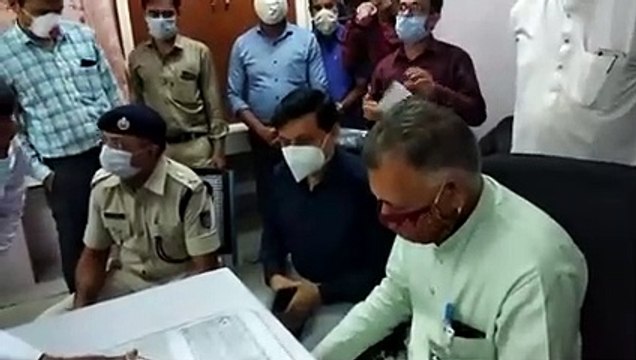राज्यमंत्री इंदर सिंह परमार ने शाजापुर एवं शुजालपुर के दो होम आइसोलेशन मरीज से बात की