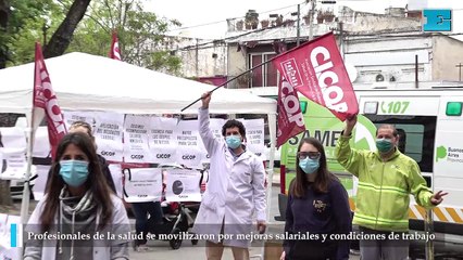 Profesionales de la salud se movilizaron por mejoras salariales
