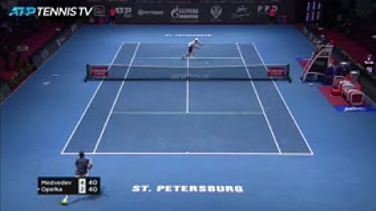Medvedev stunned by Opelka in St. Petersburg