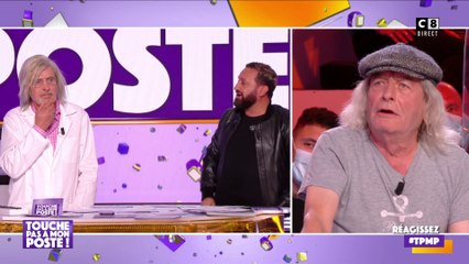 Didier Raoult (ou presque) répond aux questions des chroniqueurs sur le plateau de TPMP