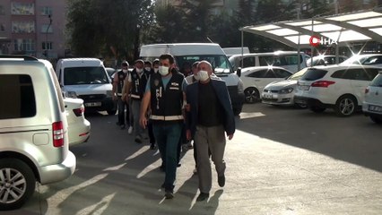 Tefecilik operasyonunda gözaltına alınan 7 kişi adliyeye sevk edildi