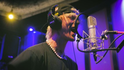 Machine Gun Kelly "title track" (Live Performance) | Open Mic
