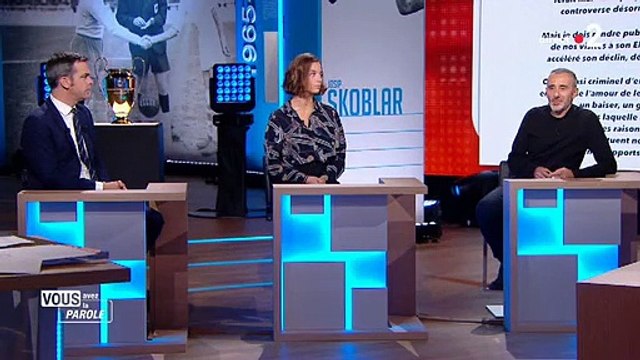 Emu, Elie Semoun raconte les derniers mois de son père dans un Ehpad dans Vous avez la parole sur France 2 - VIDEO