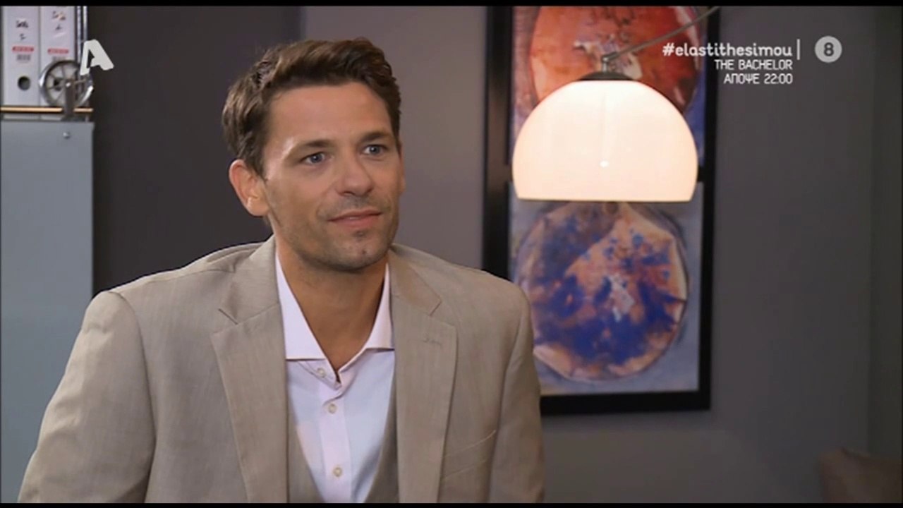 Apostolis Totsikas - Ela sti thesi mou (season 5 episode 24 scenes)