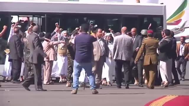 Llegan a Saná más de mil exprisioneros de guerra tras el acuerdo alcanzado entre los rebeldes hutíes y el gobierno yemení